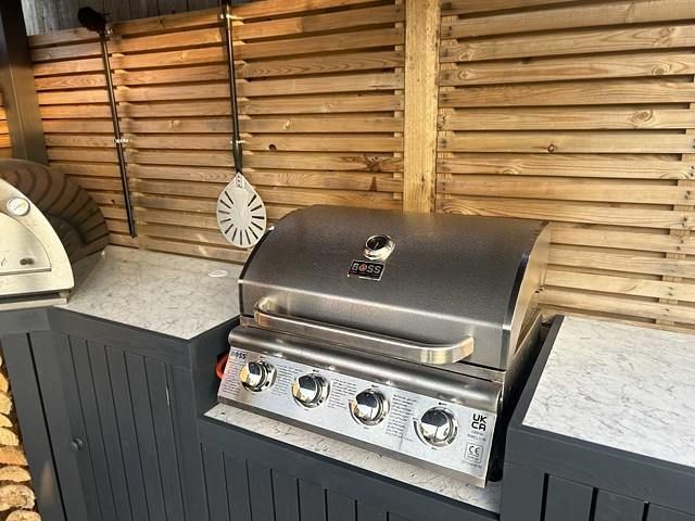 outdoor-kitchen-installers-10-kireth-ai