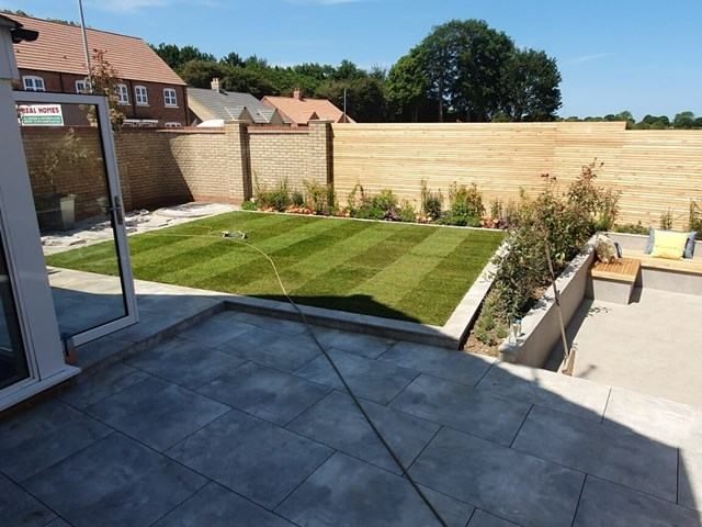 turfing-installers-8-kireth-ai