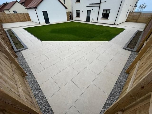 porcelain-patio-installers-14-kireth-ai